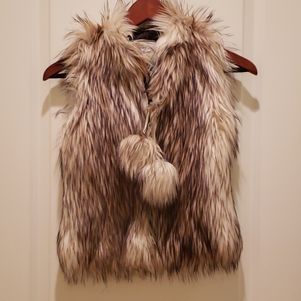 American Widgeon girl's Faux Fur vest